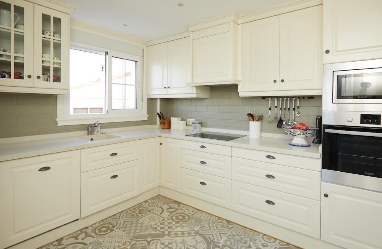 Revente - Villa -
Rojales - Inland