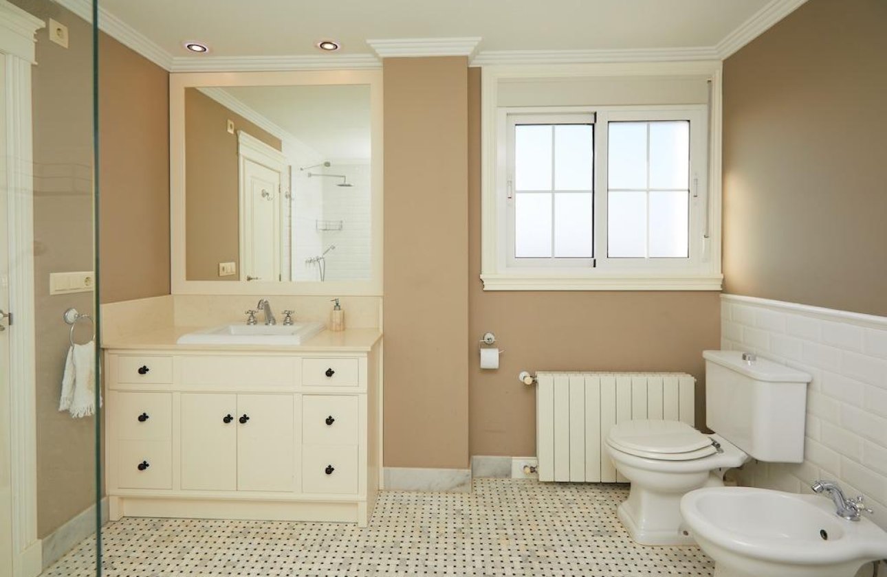 Revente - Villa -
Rojales - Inland