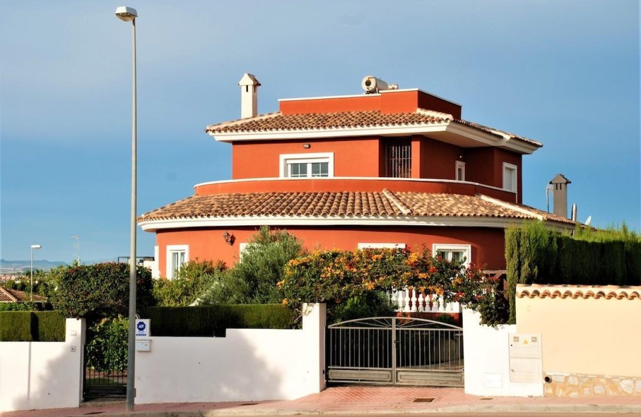 Revente - Villa -
Rojales - Inland