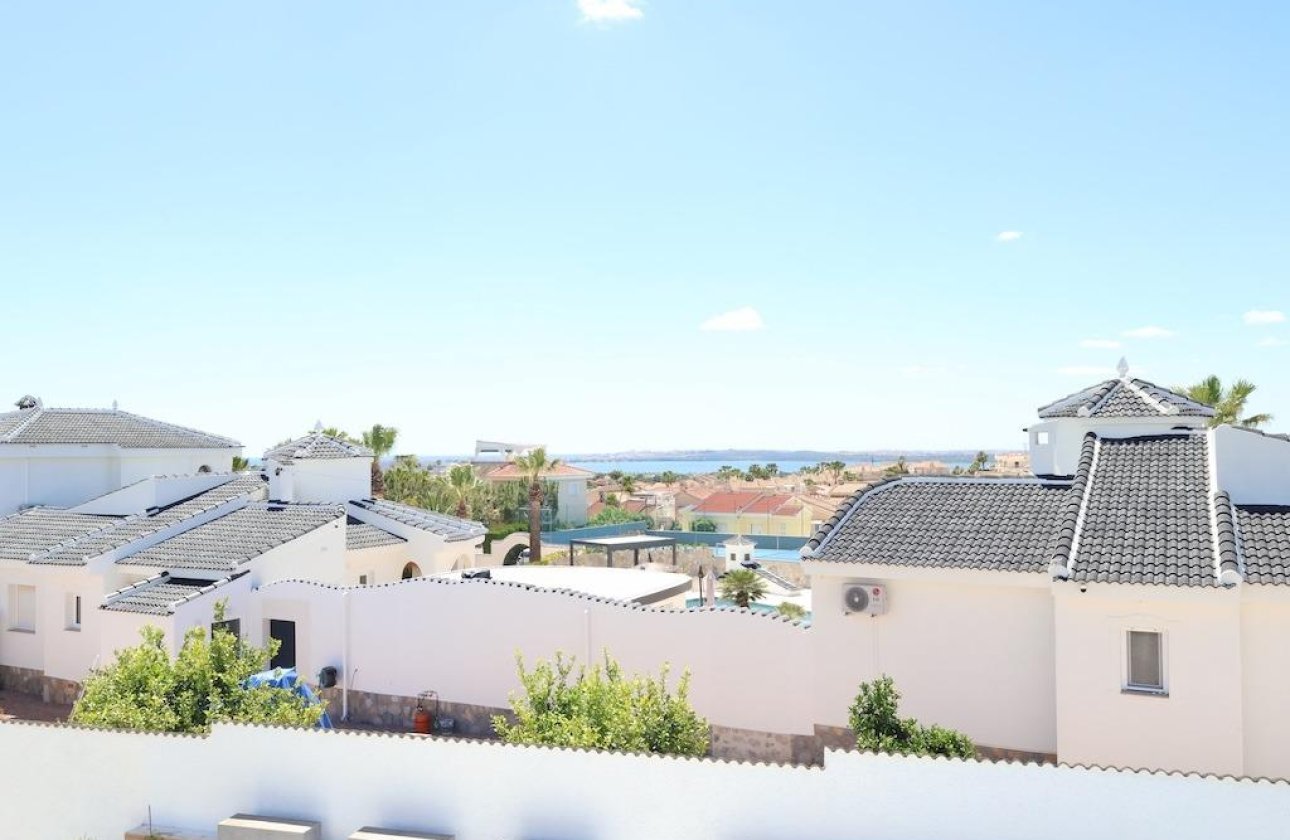 Revente - Villa -
Rojales - Inland