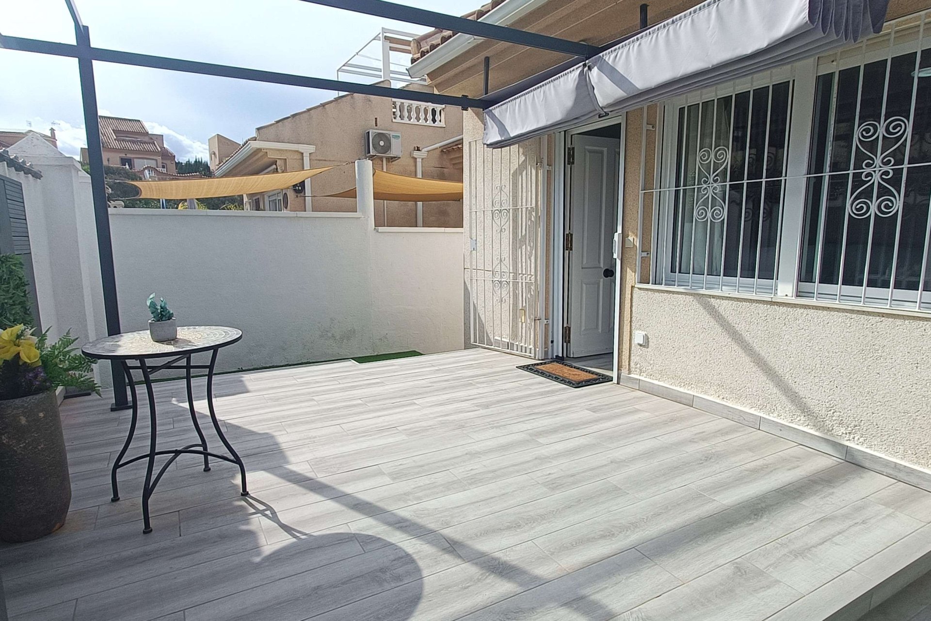 Revente - Villa -
Rojales - Inland