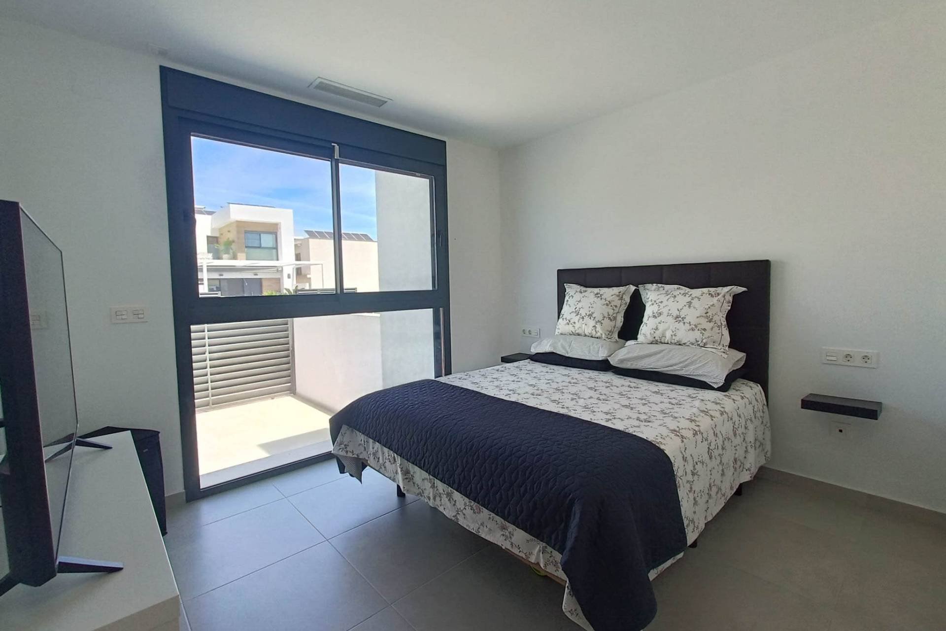 Revente - Villa -
Rojales - Inland