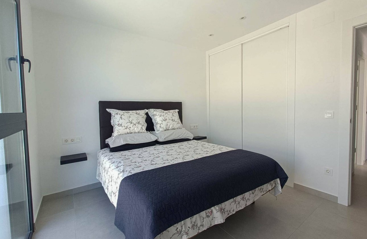 Revente - Villa -
Rojales - Inland
