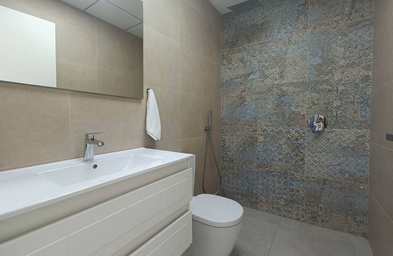 Revente - Villa -
Rojales - Inland