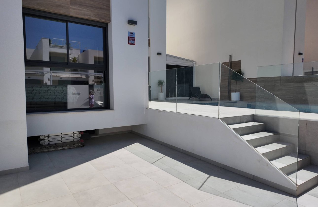 Revente - Villa -
Rojales - Inland