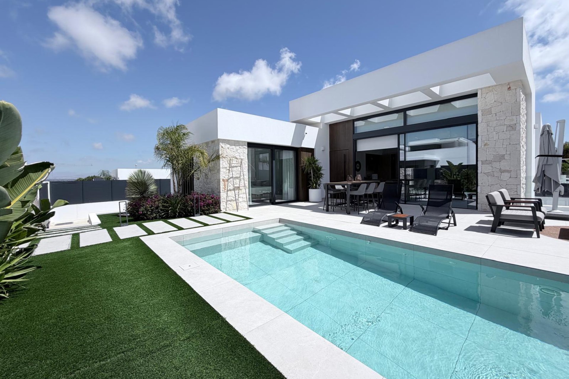 Revente - Villa -
Rojales - Inland