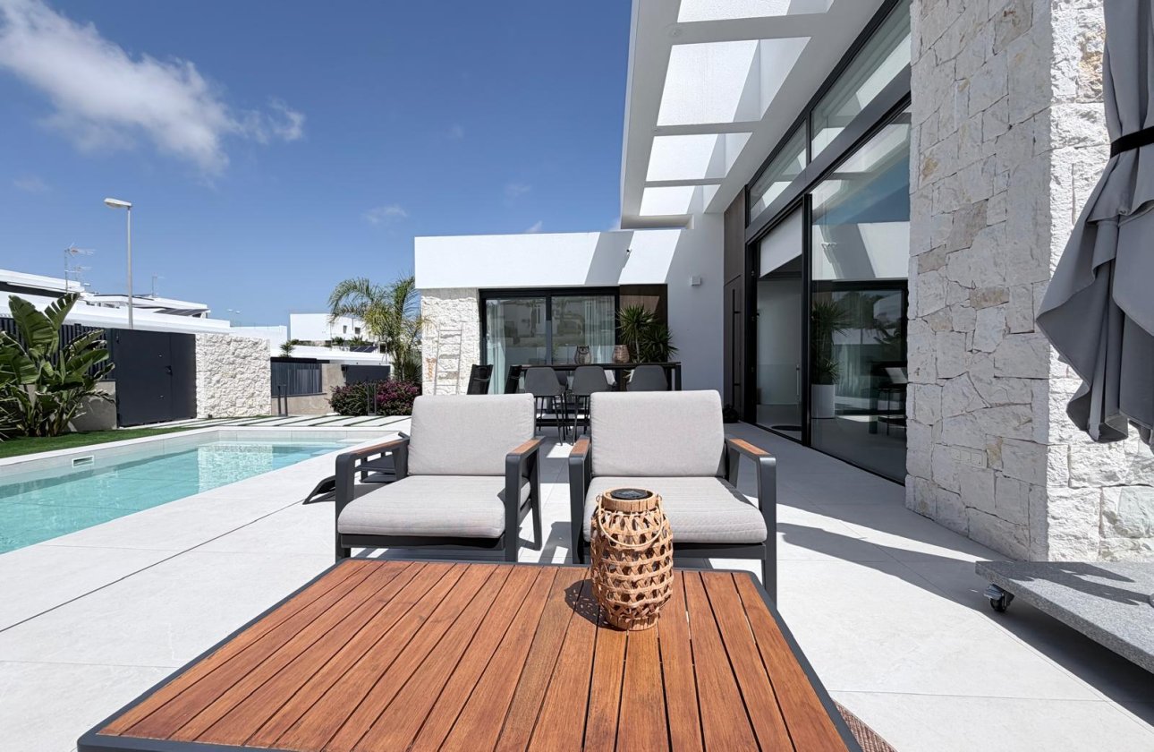 Revente - Villa -
Rojales - Inland