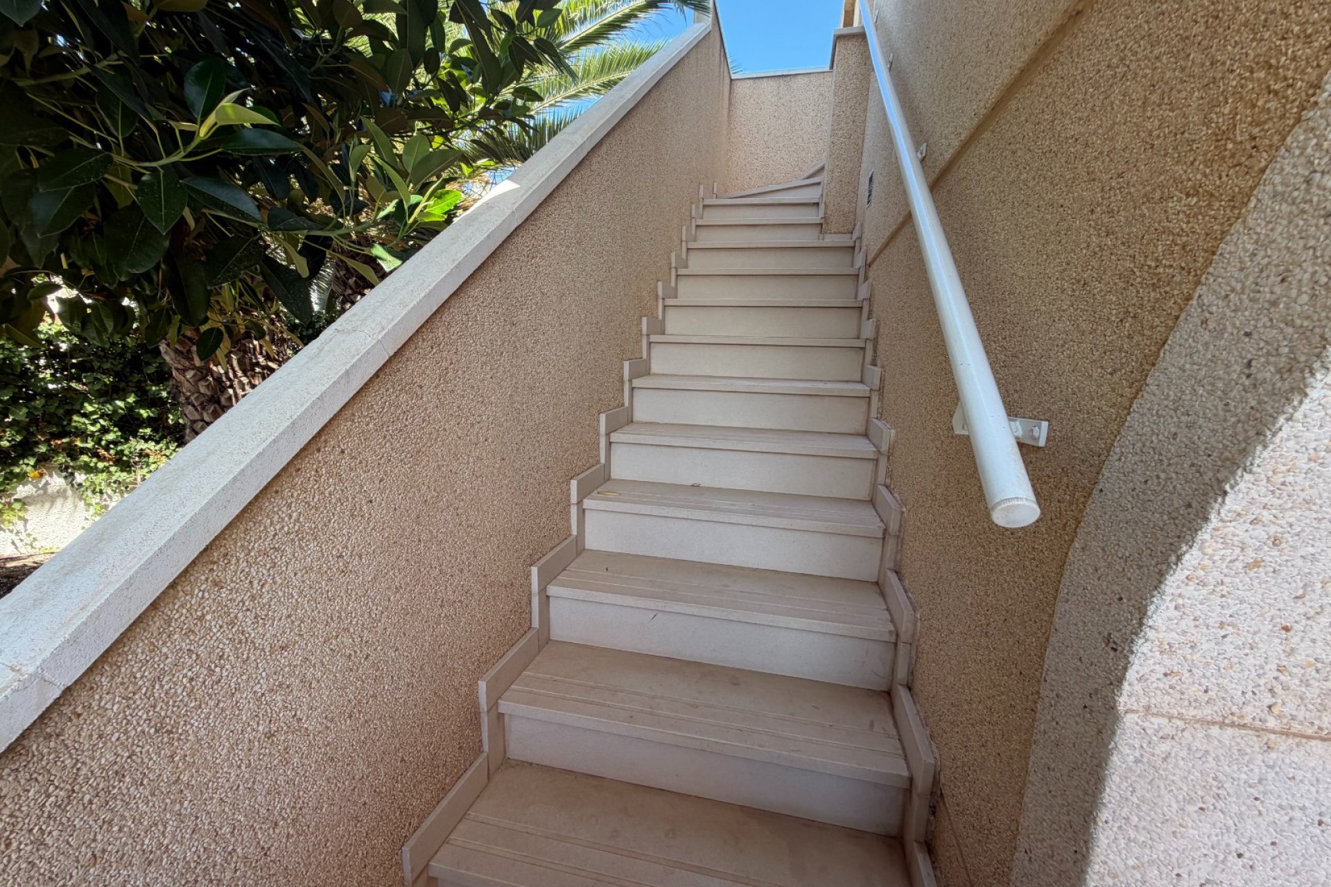Revente - Villa -
Rojales - Inland