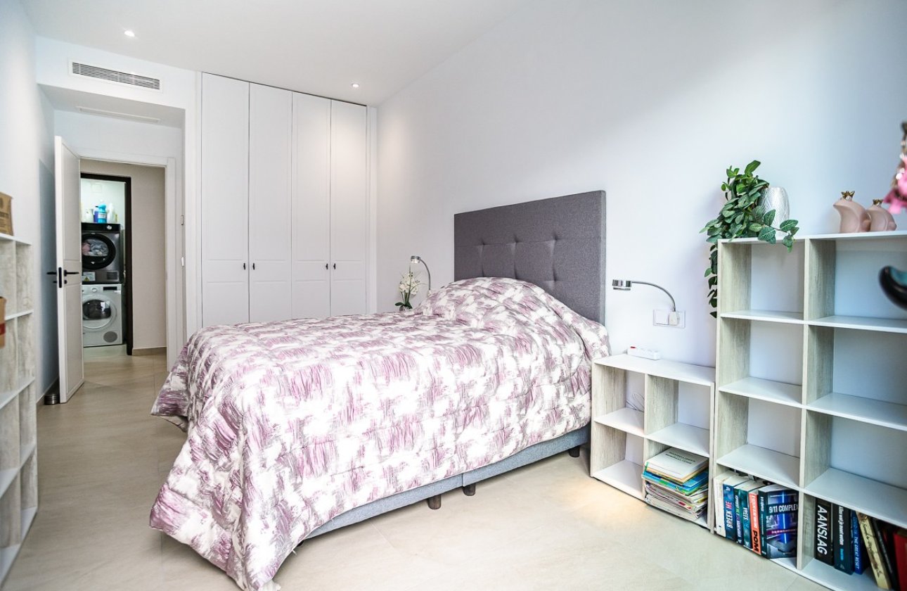 Revente - Villa -
Rojales - Inland