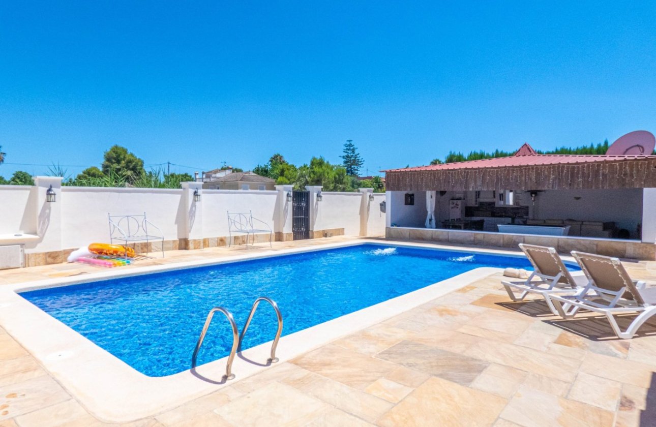Revente - Villa -
Rojales - Inland