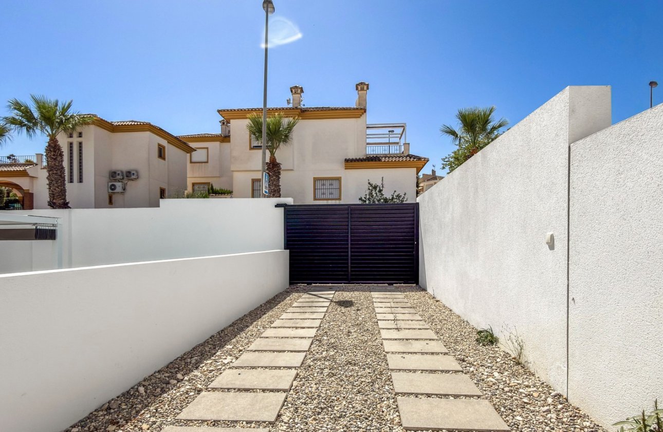 Revente - Villa -
Rojales - Inland