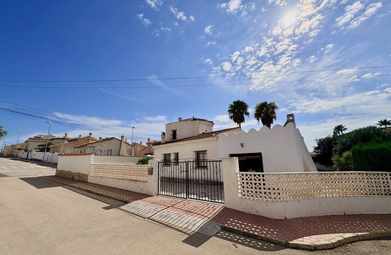 Revente - Villa -
Rojales - Inland