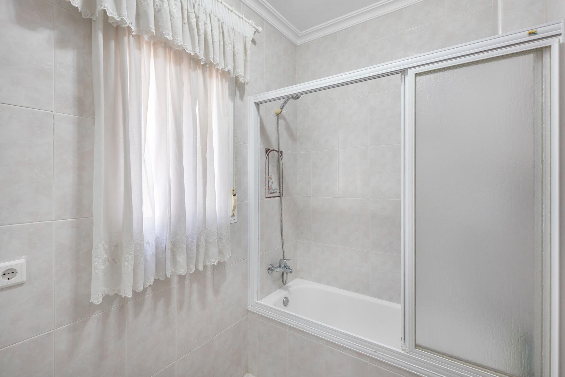 Revente - Villa -
Rojales - Pueblo Bravo