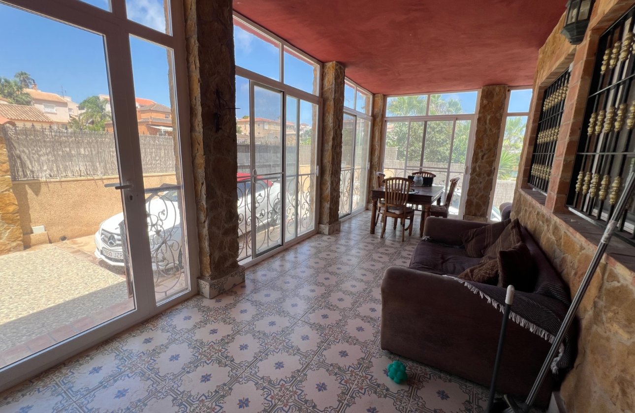 Revente - Villa -
San Fulgencio - Costa Blanca