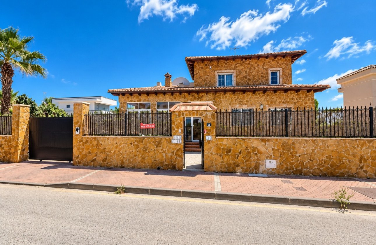 Revente - Villa -
San Fulgencio - Costa Blanca