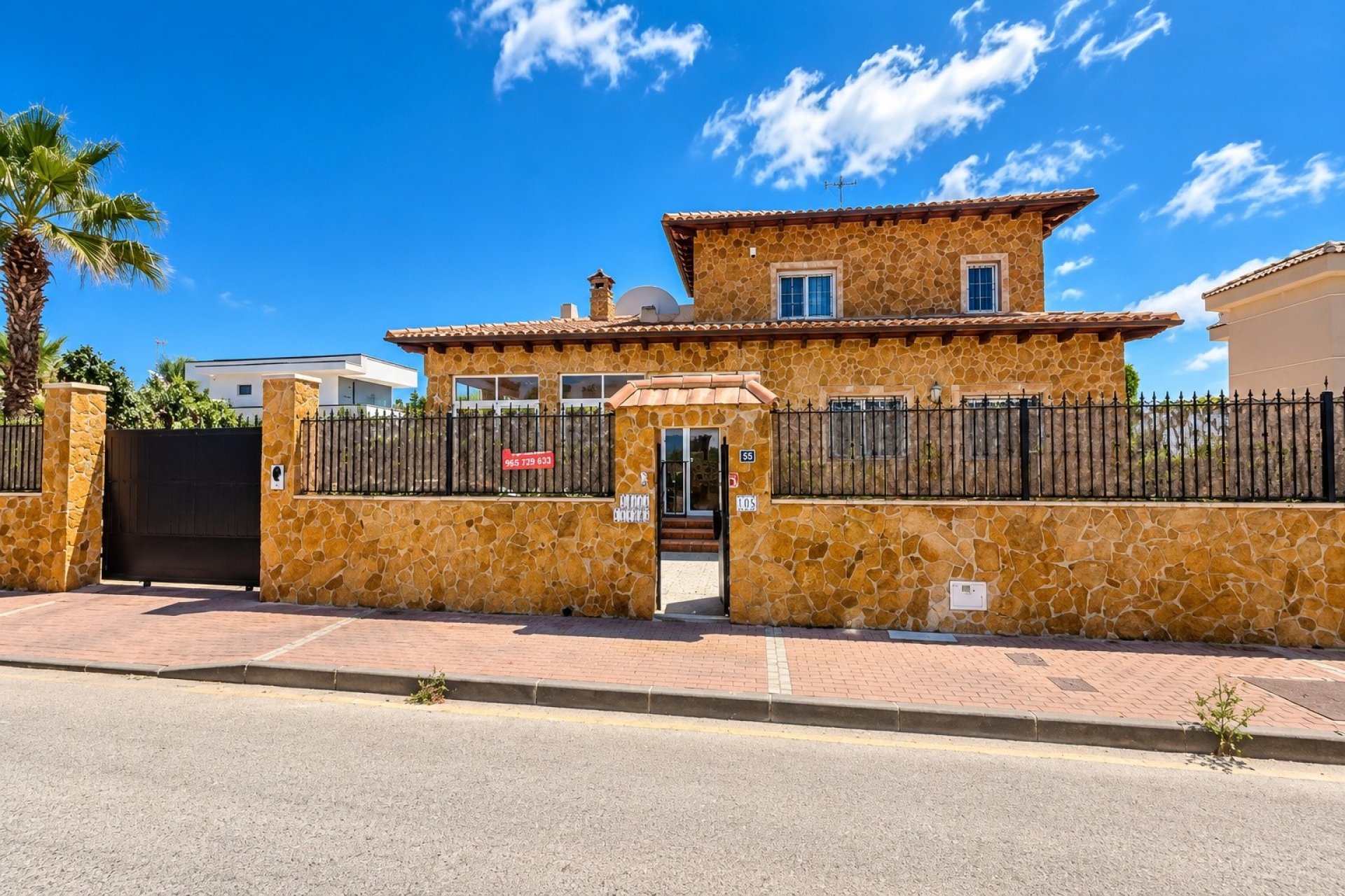 Revente - Villa -
San Fulgencio - Costa Blanca