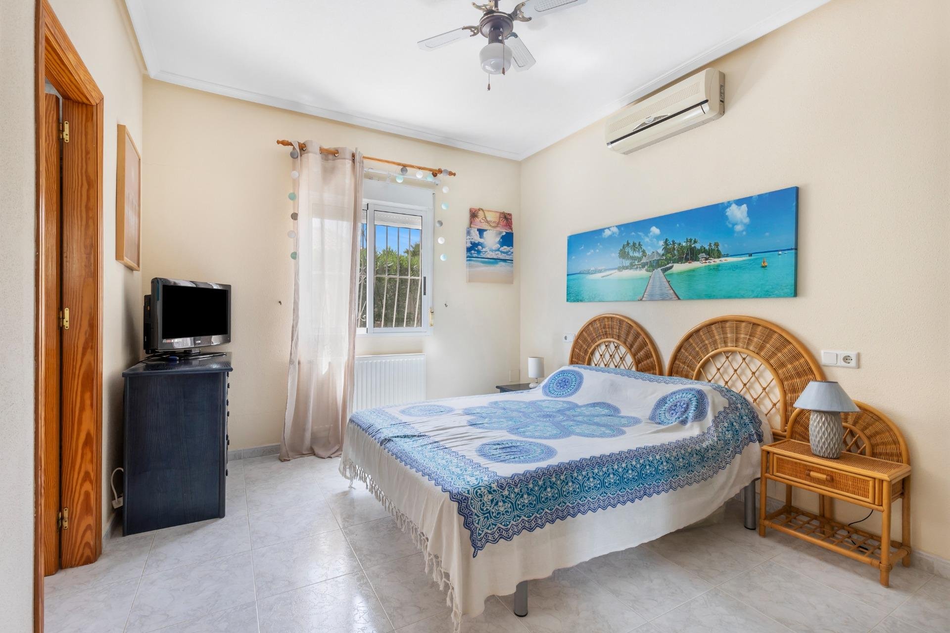 Revente - Villa -
San Fulgencio - Urb. La Marina