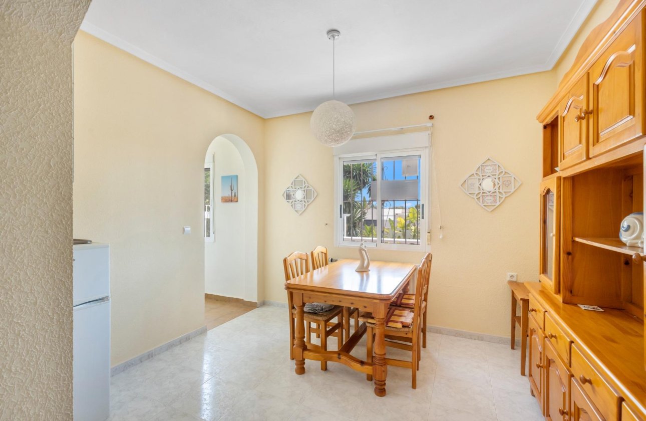 Revente - Villa -
San Fulgencio - Urb. La Marina