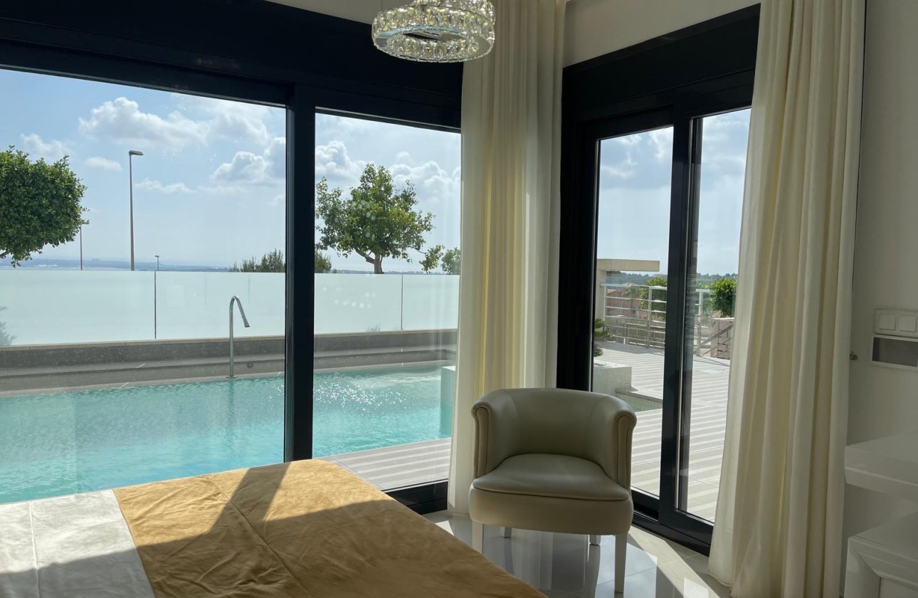 Revente - Villa -
San Miguel de Salinas - Altos De San Miguel