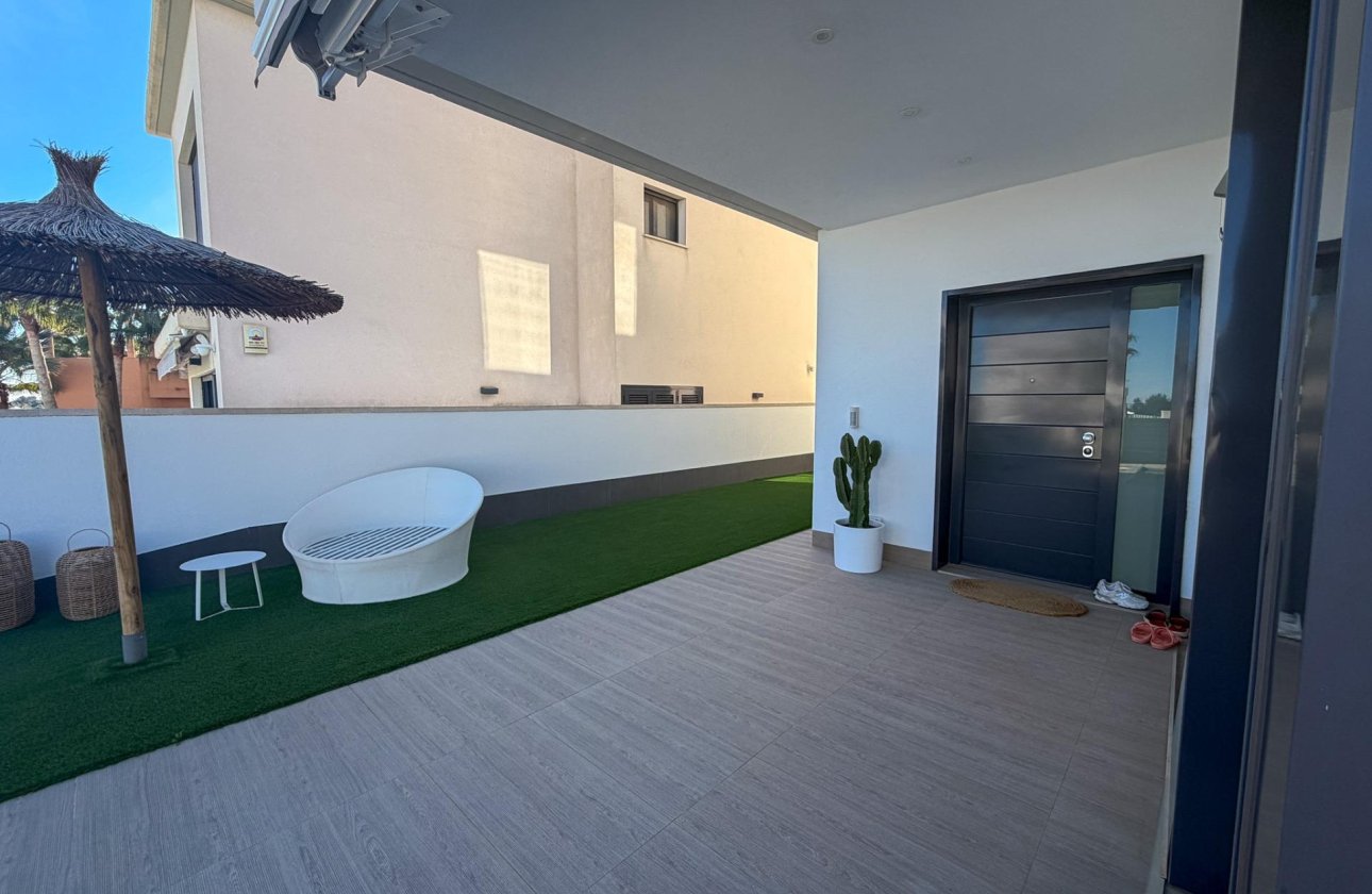 Revente - Villa -
San Miguel de Salinas - Bellavista