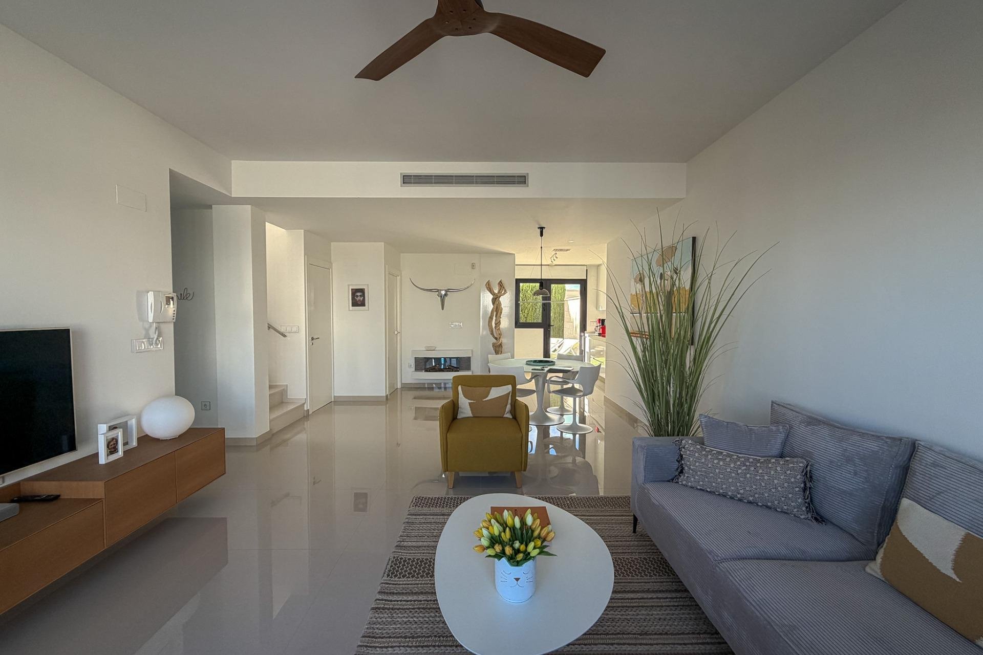 Revente - Villa -
San Miguel de Salinas - Bellavista