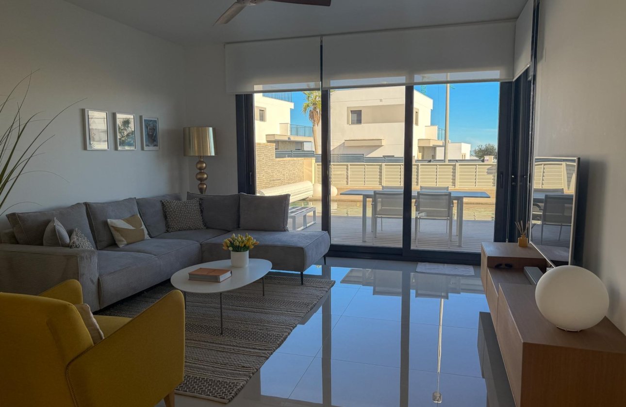 Revente - Villa -
San Miguel de Salinas - Bellavista