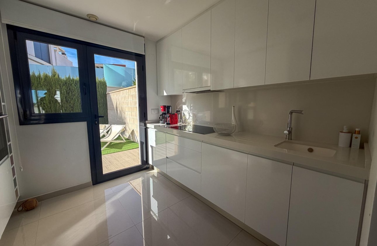 Revente - Villa -
San Miguel de Salinas - Bellavista