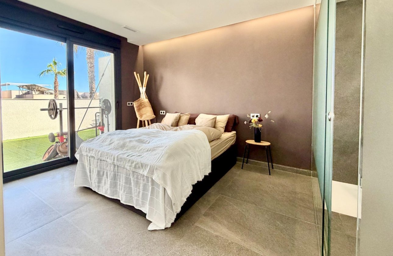 Revente - Villa -
San Miguel de Salinas - Bellavista