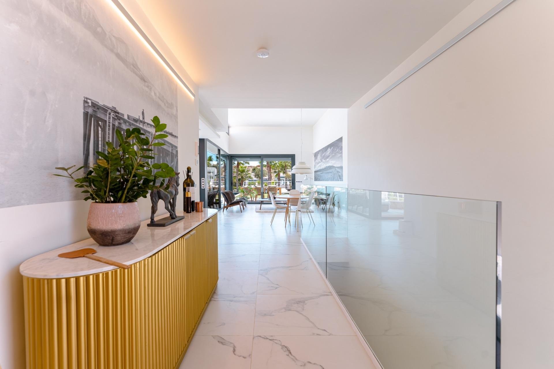 Revente - Villa -
San Miguel de Salinas - Bellavista