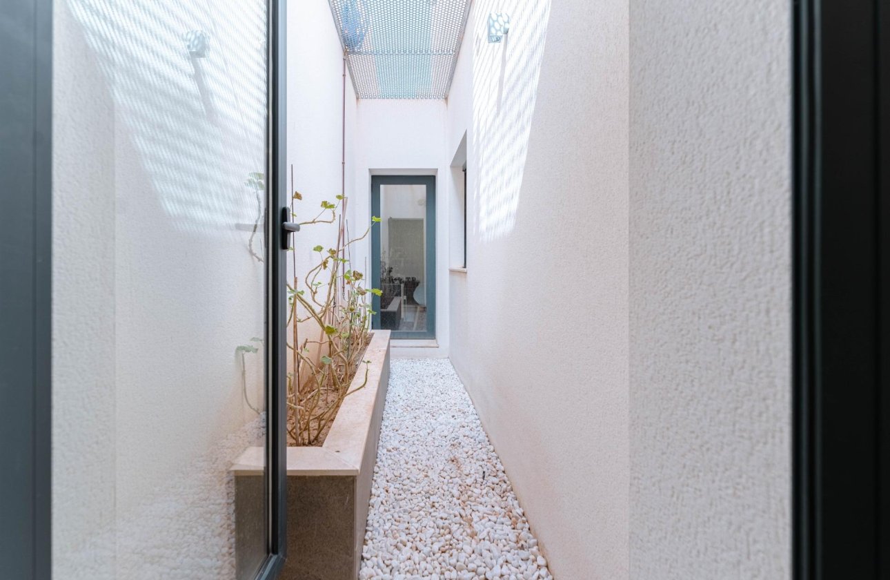 Revente - Villa -
San Miguel de Salinas - Bellavista