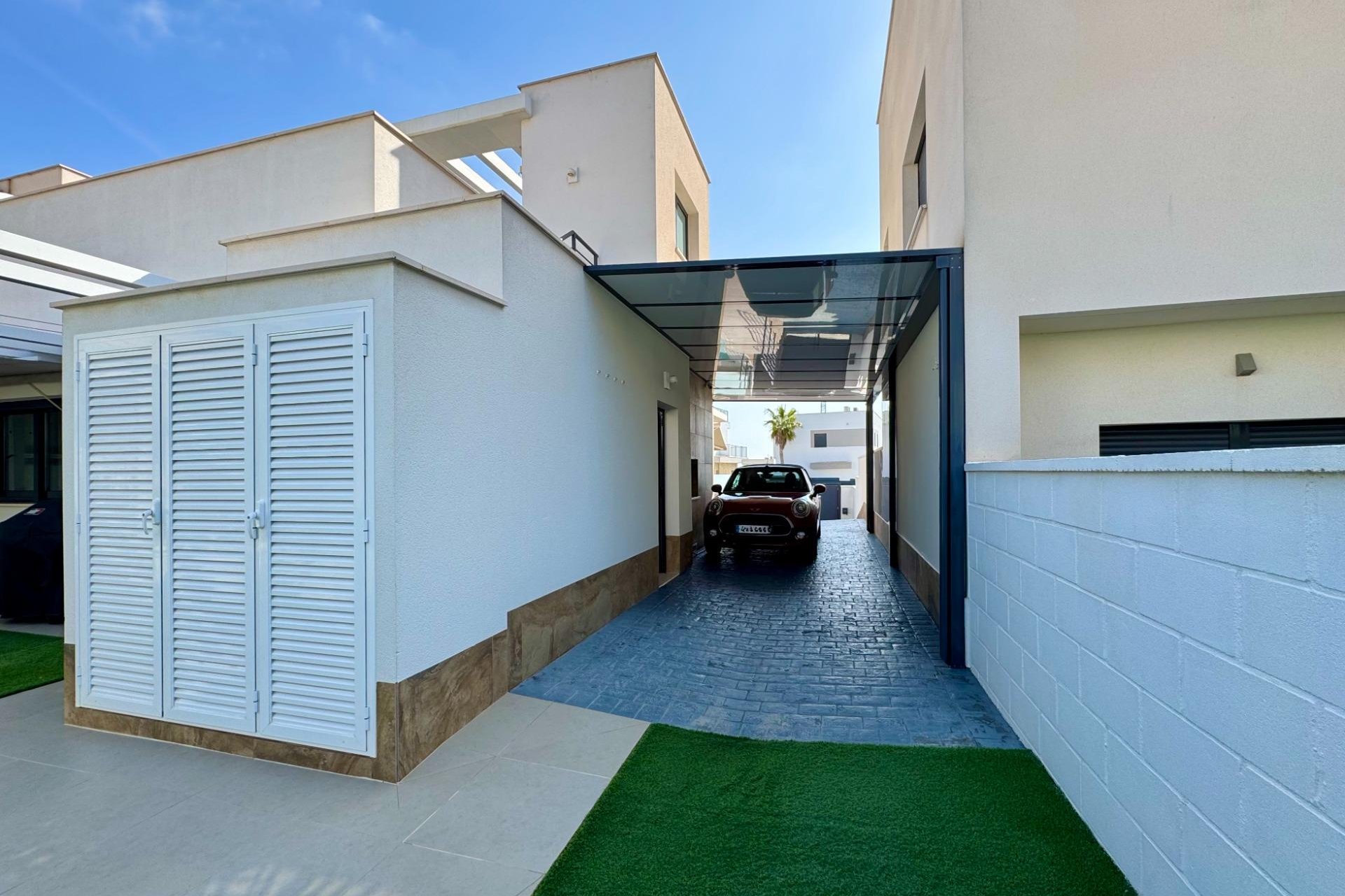 Revente - Villa -
San Miguel de Salinas - Bellavista