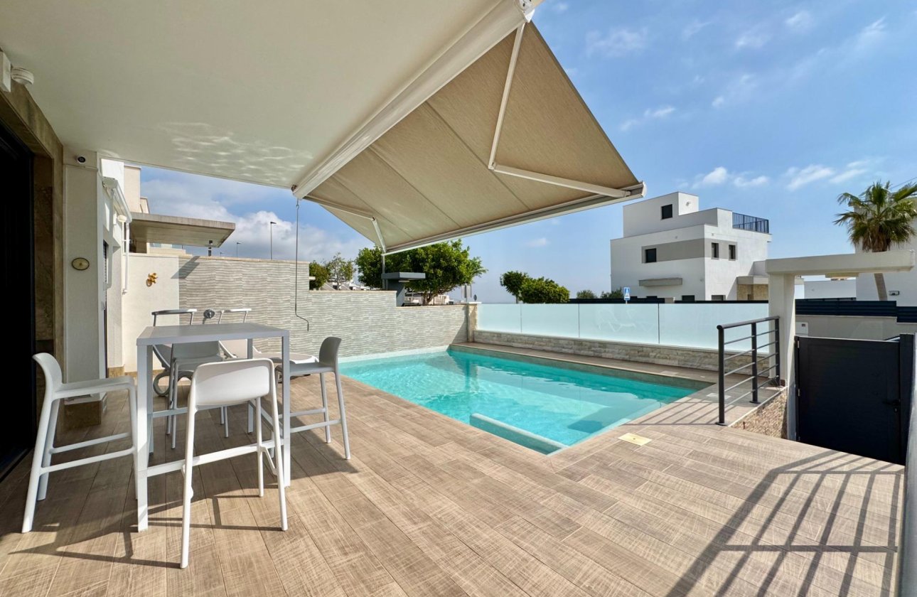 Revente - Villa -
San Miguel de Salinas - Bellavista