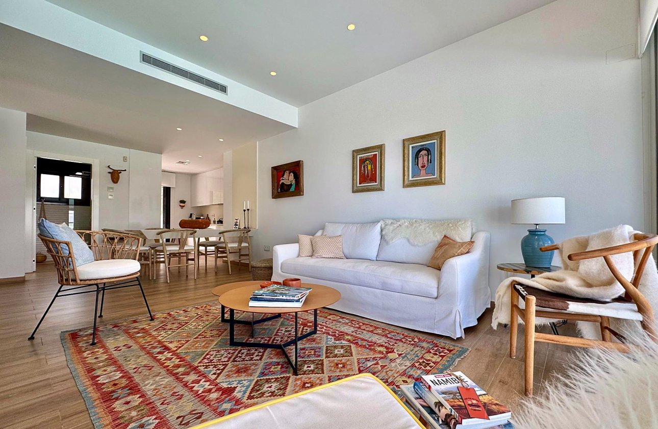 Revente - Villa -
San Miguel de Salinas - Bellavista