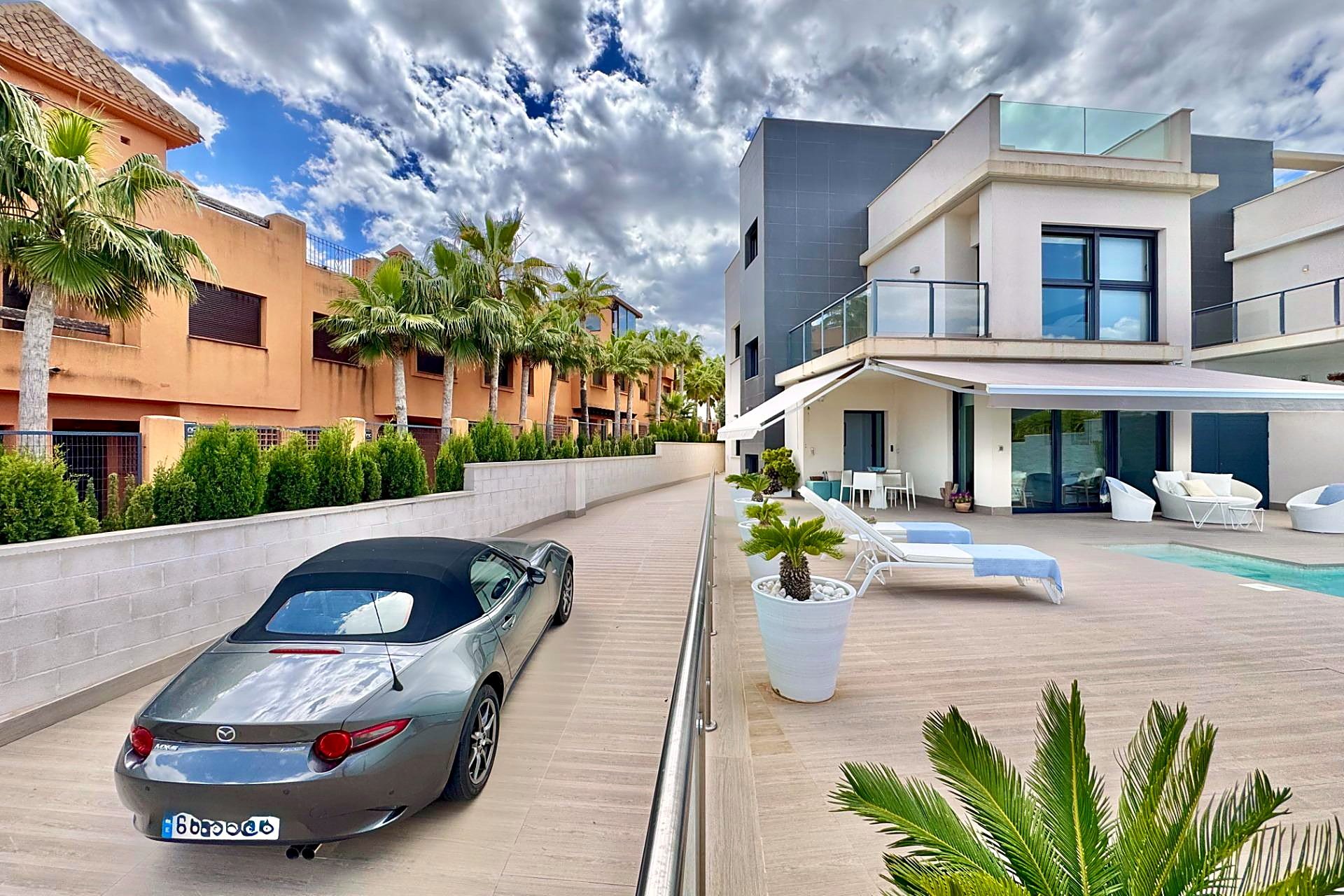 Revente - Villa -
San Miguel de Salinas - Bellavista