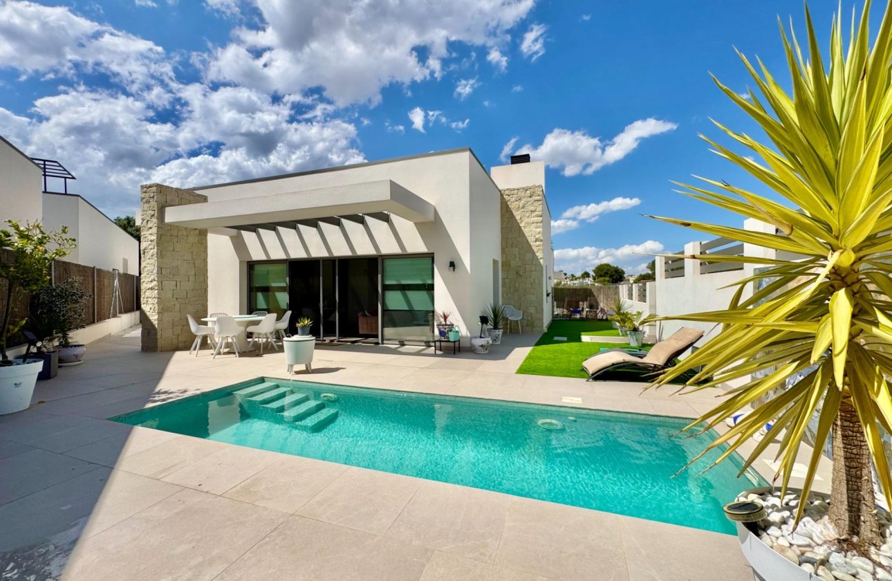 Revente - Villa -
San Miguel de Salinas - Blue Lagoon - Galán