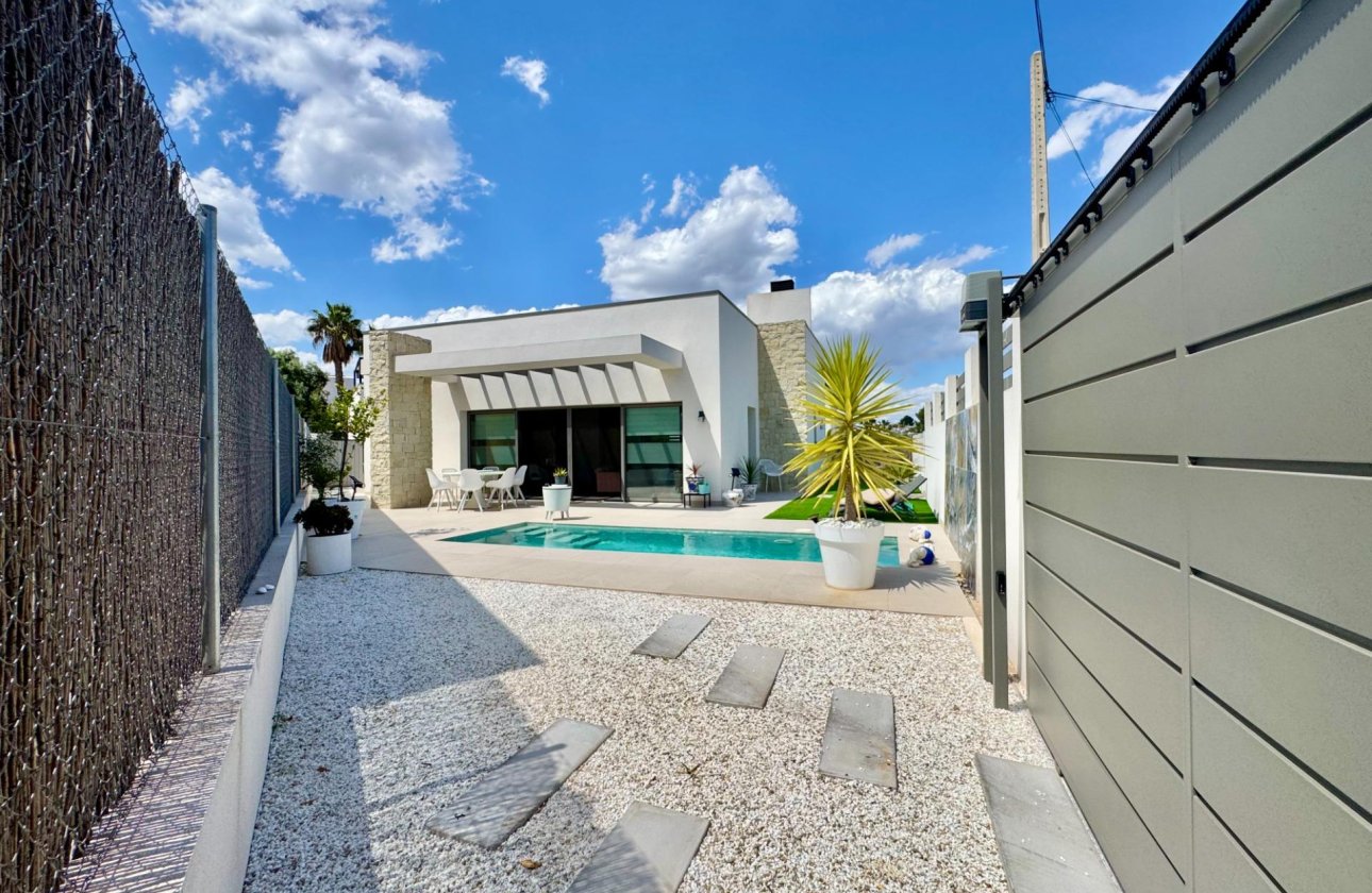 Revente - Villa -
San Miguel de Salinas - Blue Lagoon - Galán