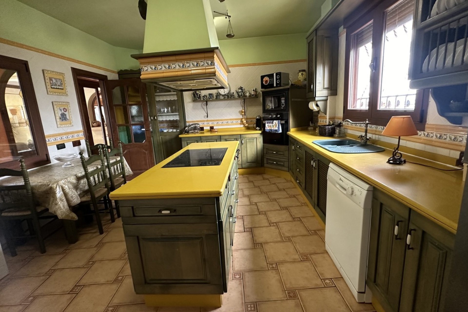 Revente - Villa -
San Miguel de Salinas - Inland