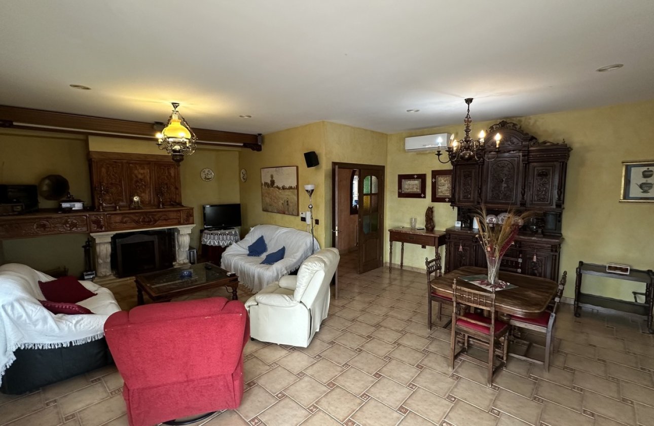 Revente - Villa -
San Miguel de Salinas - Inland