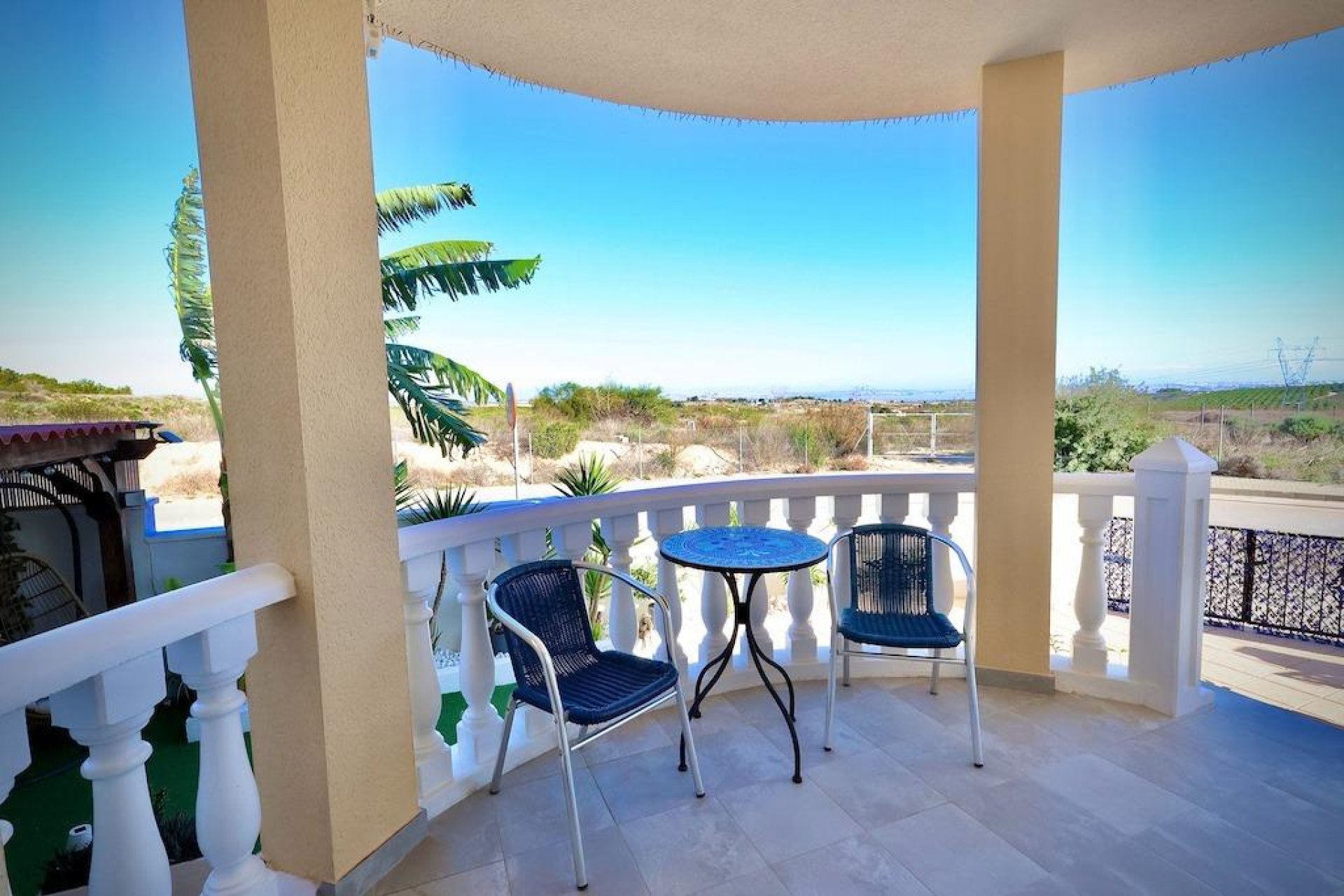 Revente - Villa -
San Miguel de Salinas - Inland