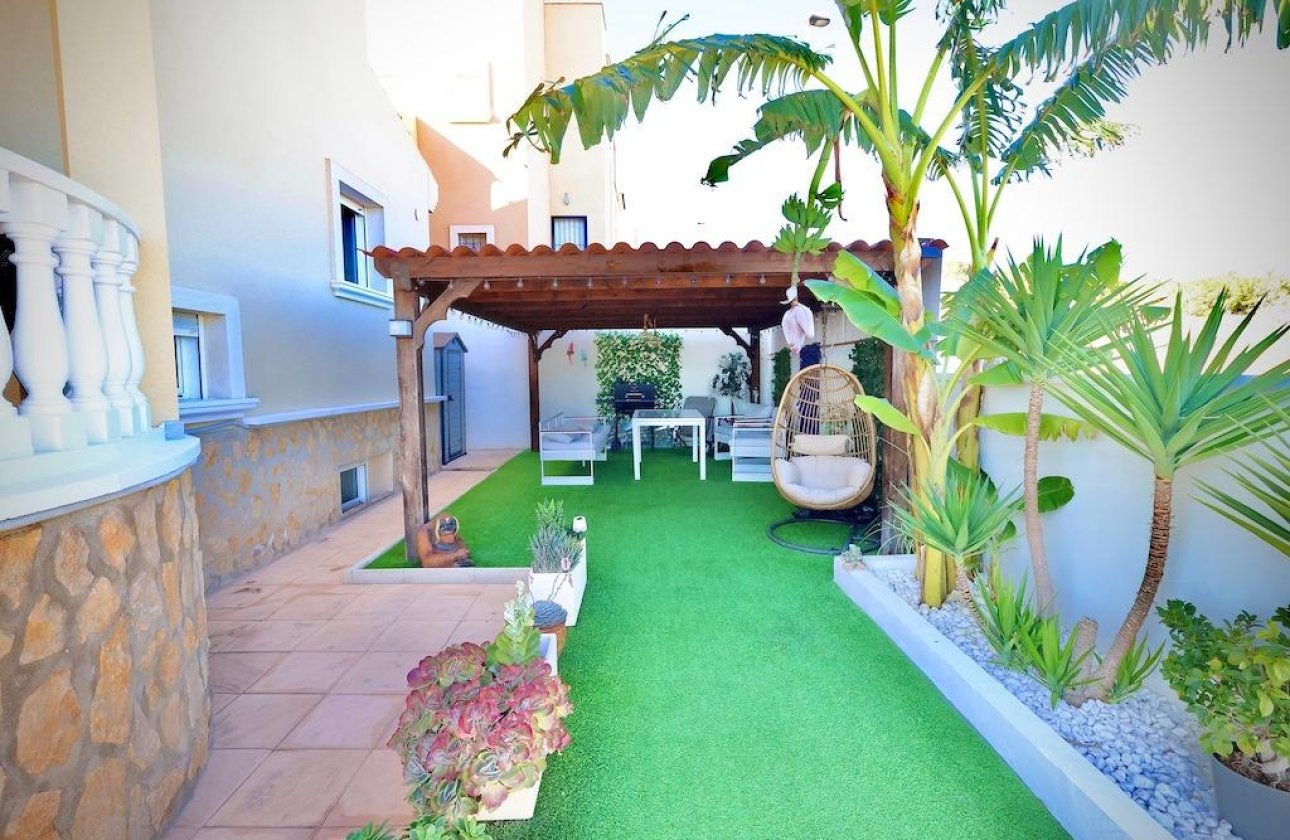 Revente - Villa -
San Miguel de Salinas - Inland