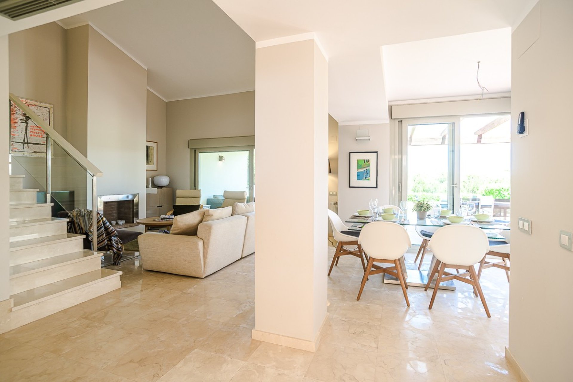 Revente - Villa -
San Miguel de Salinas - Inland