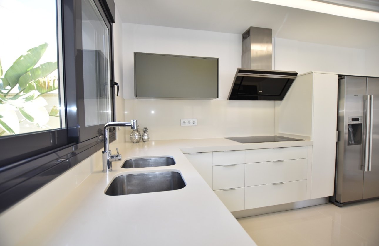 Revente - Villa -
San Miguel de Salinas - Inland