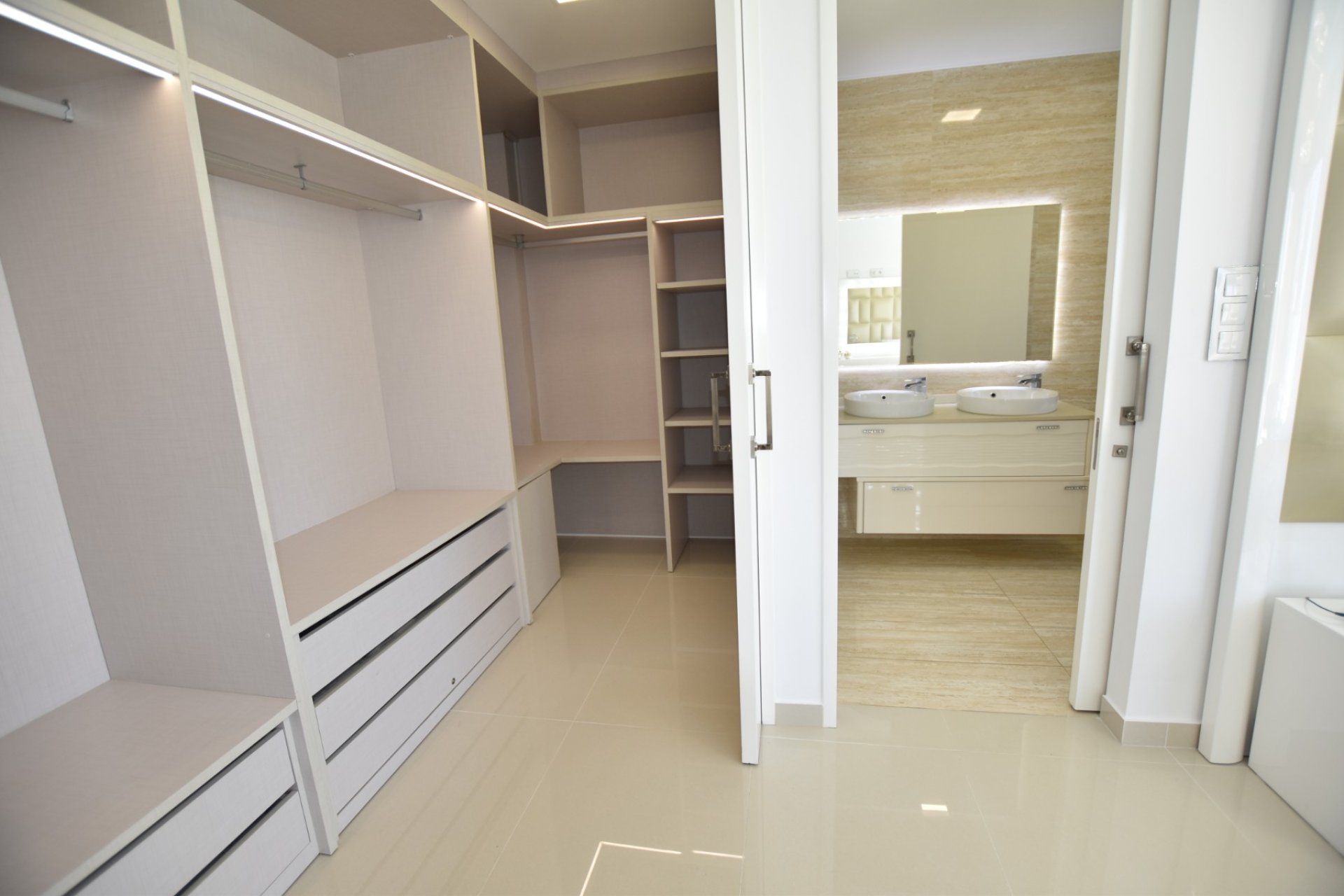 Revente - Villa -
San Miguel de Salinas - Inland