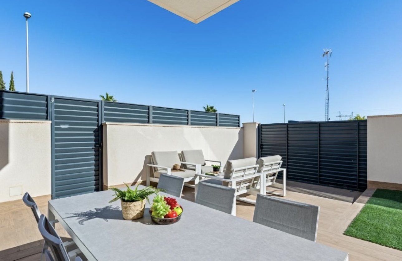 Revente - Villa -
San Miguel de Salinas - Inland