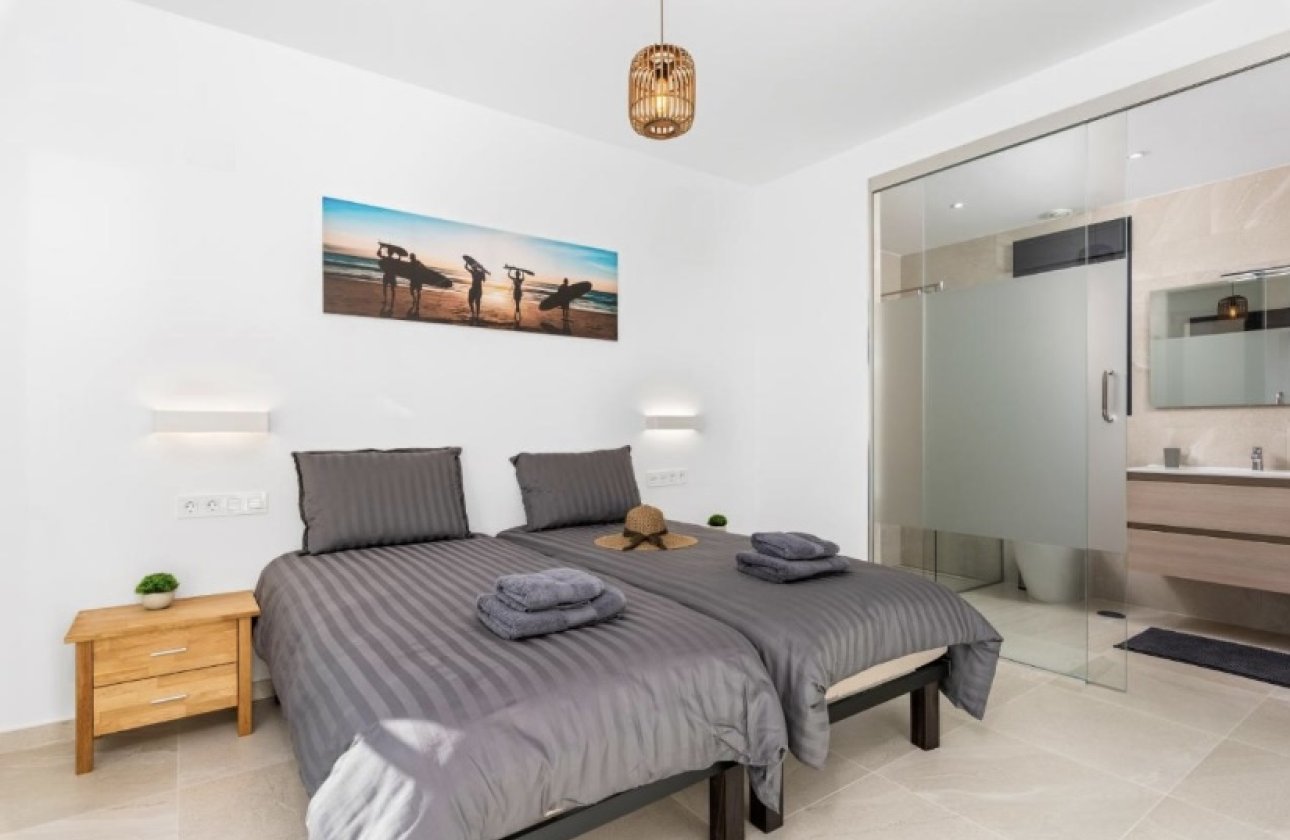 Revente - Villa -
San Miguel de Salinas - Inland