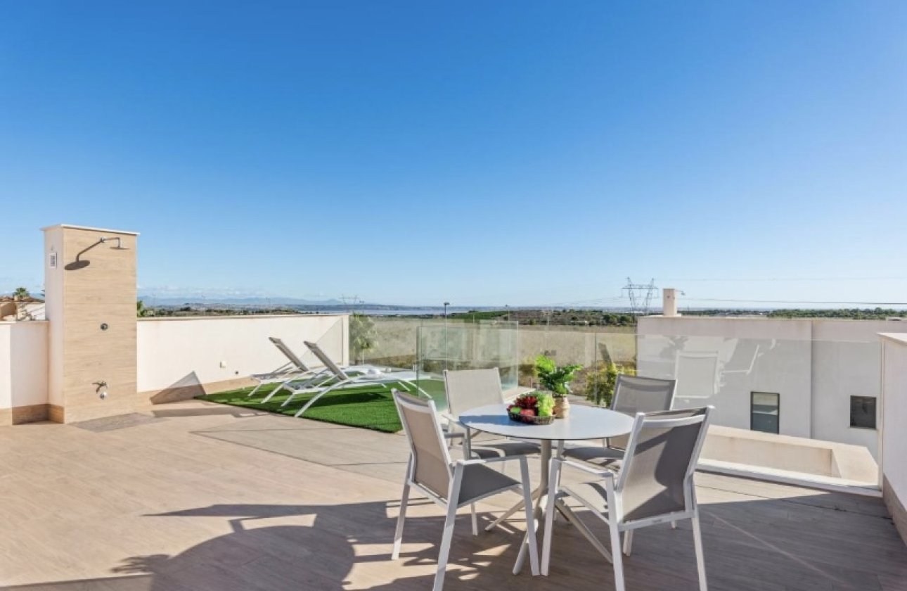 Revente - Villa -
San Miguel de Salinas - Inland