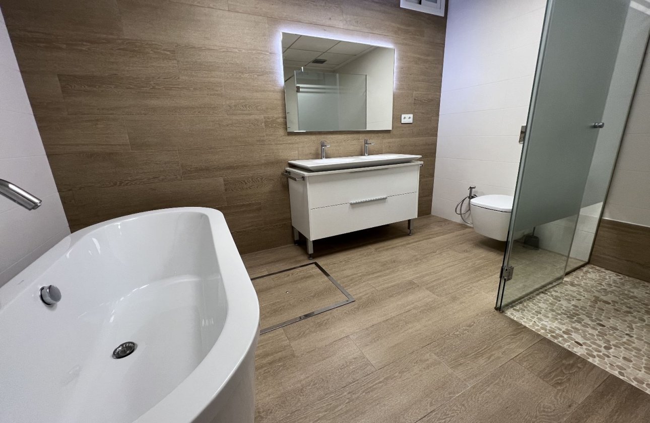 Revente - Villa -
San Miguel de Salinas - Inland