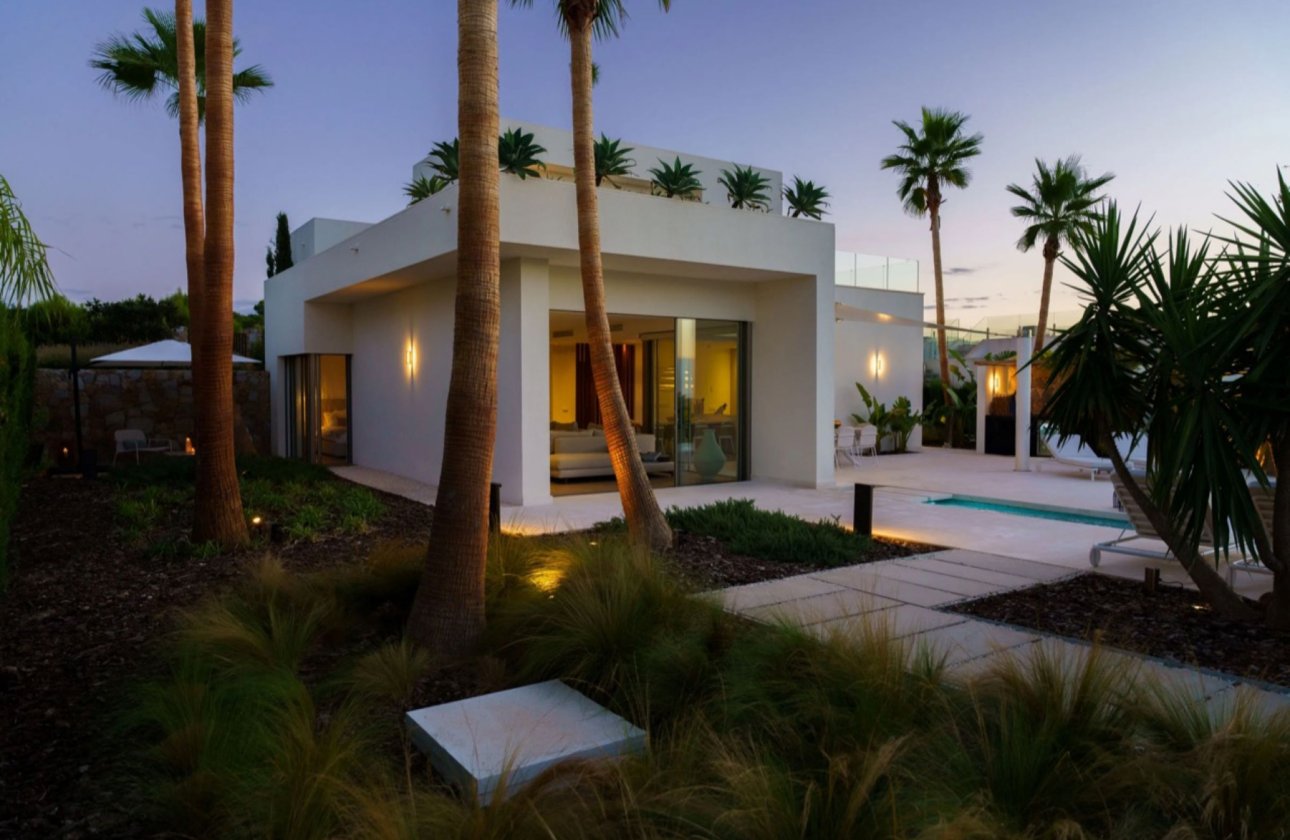 Revente - Villa -
San Miguel de Salinas - Inland