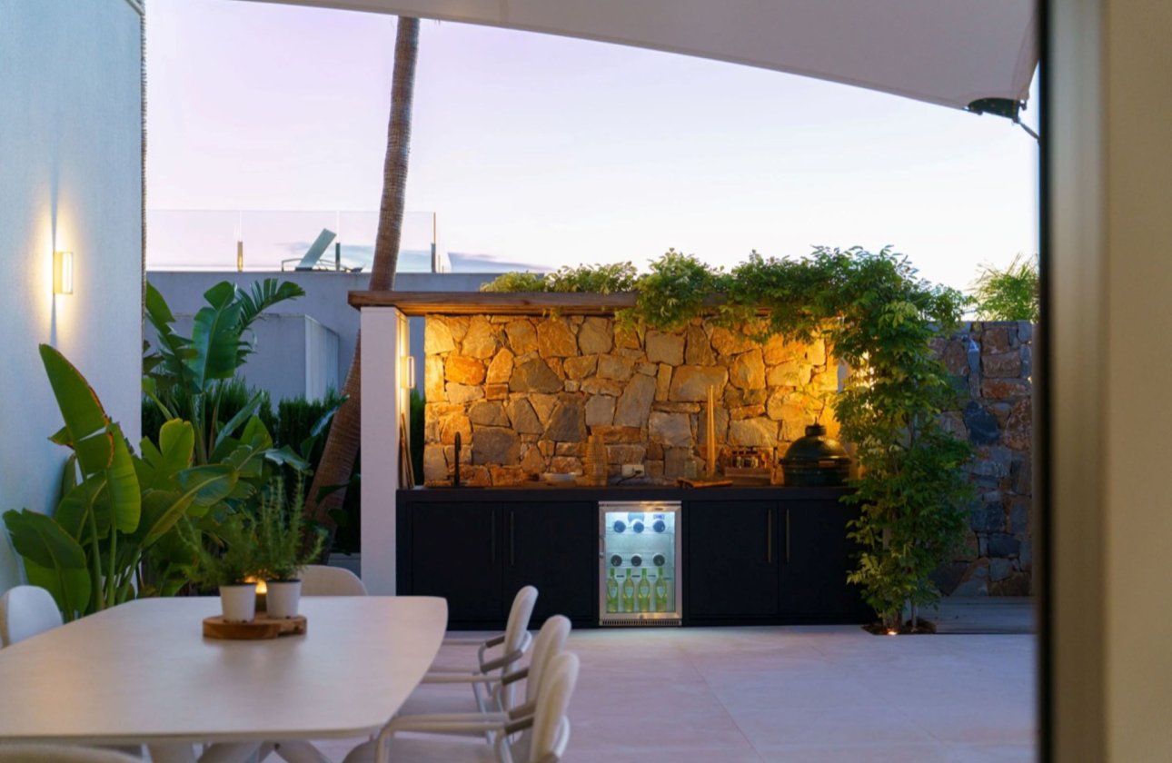 Revente - Villa -
San Miguel de Salinas - Inland