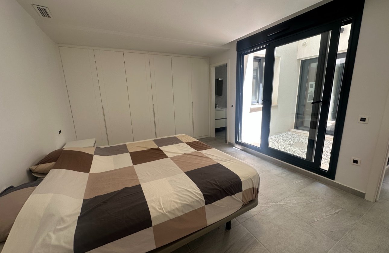 Revente - Villa -
San Miguel de Salinas - Inland